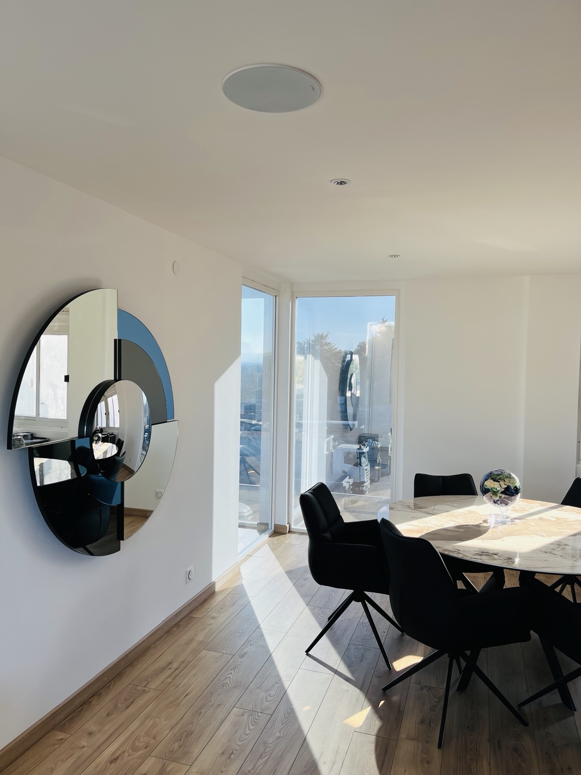 Intérieur contemporain d’illustration
